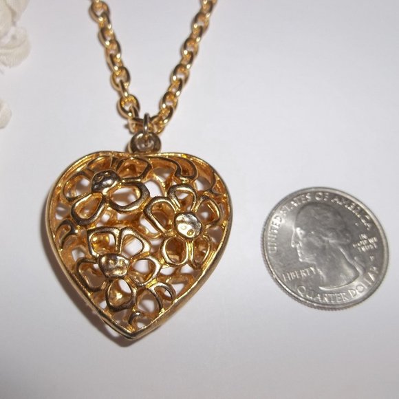 Puffy Heart Flower Necklace Pendant Charm Long Chain Costume Jewelry Girl A562 - Picture 3 of 6